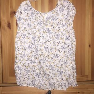 Caslon super soft floral top,L-excellent condition